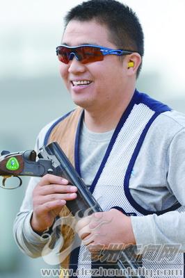 十二運男子飛碟雙向項目 德州運動員劉健射落銀牌